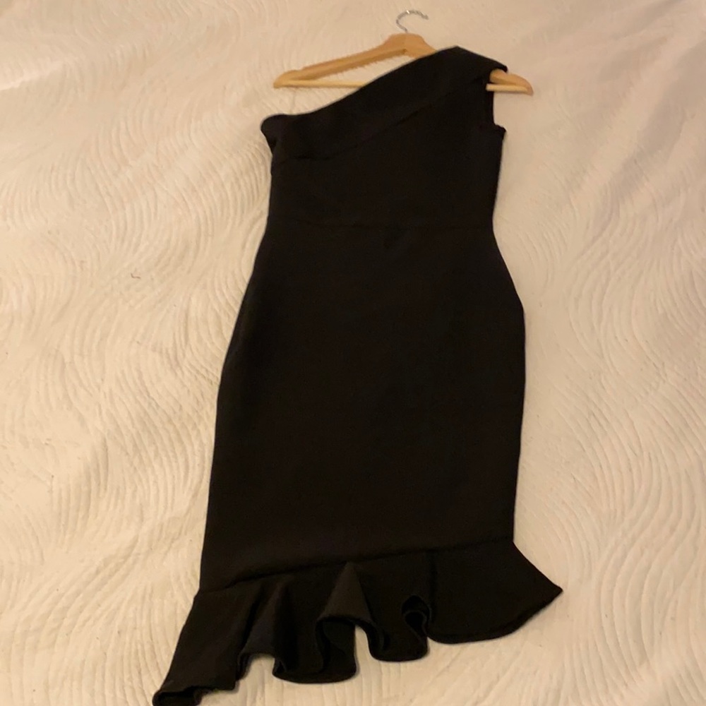BLACK MIDI BANDAGE DRESS